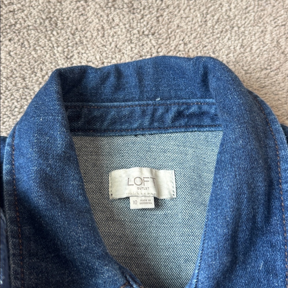 LOFT Blue Denim Shirt Dress Button Front Belted Pockets SIZE 10 - Picture 4 of 7